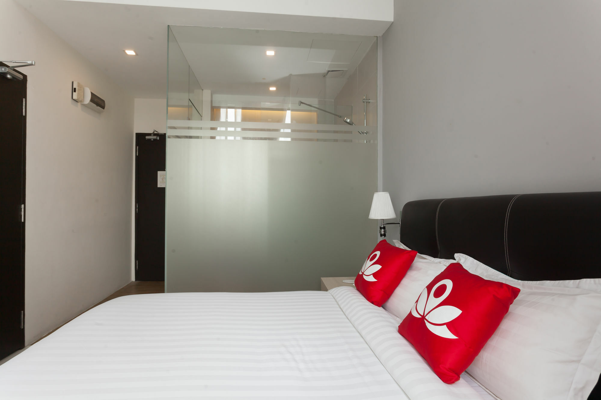 Zen Rooms Sungai Besi Kuala Lumpur Kültér fotó